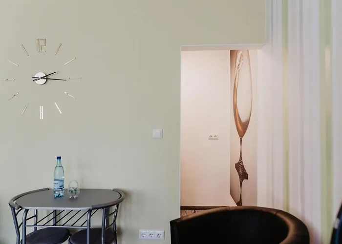 Sk Apartments - Green